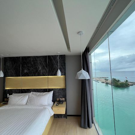 Swarn By Hawks Hotels Kamadhoo Extérieur photo