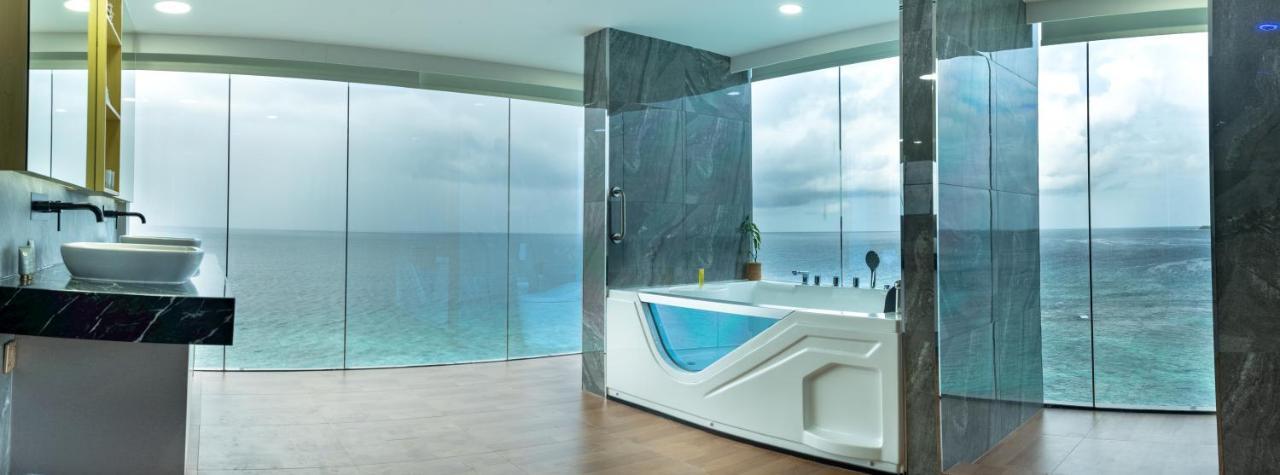 Swarn By Hawks Hotels Kamadhoo Extérieur photo