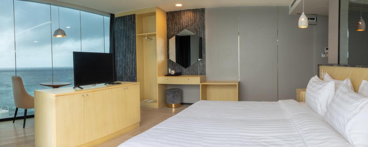 Swarn By Hawks Hotels Kamadhoo Extérieur photo
