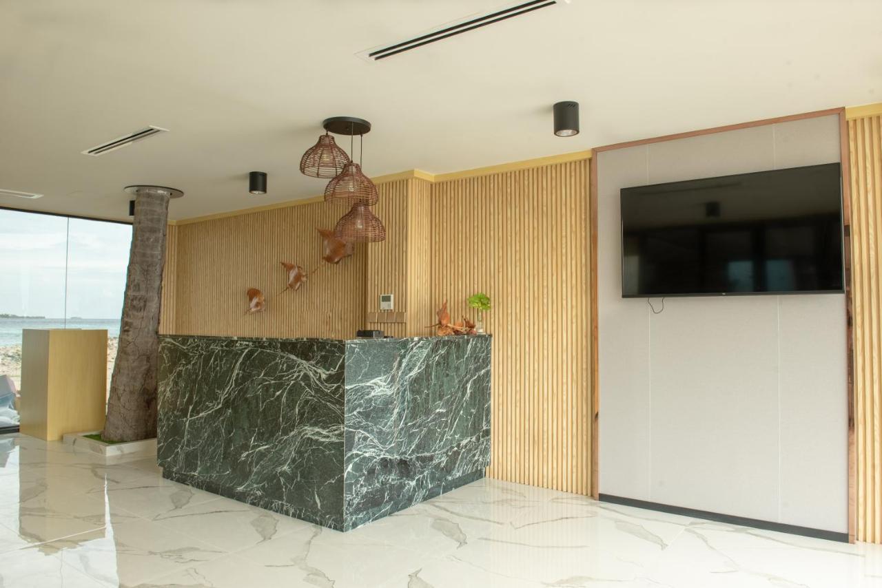 Swarn By Hawks Hotels Kamadhoo Extérieur photo