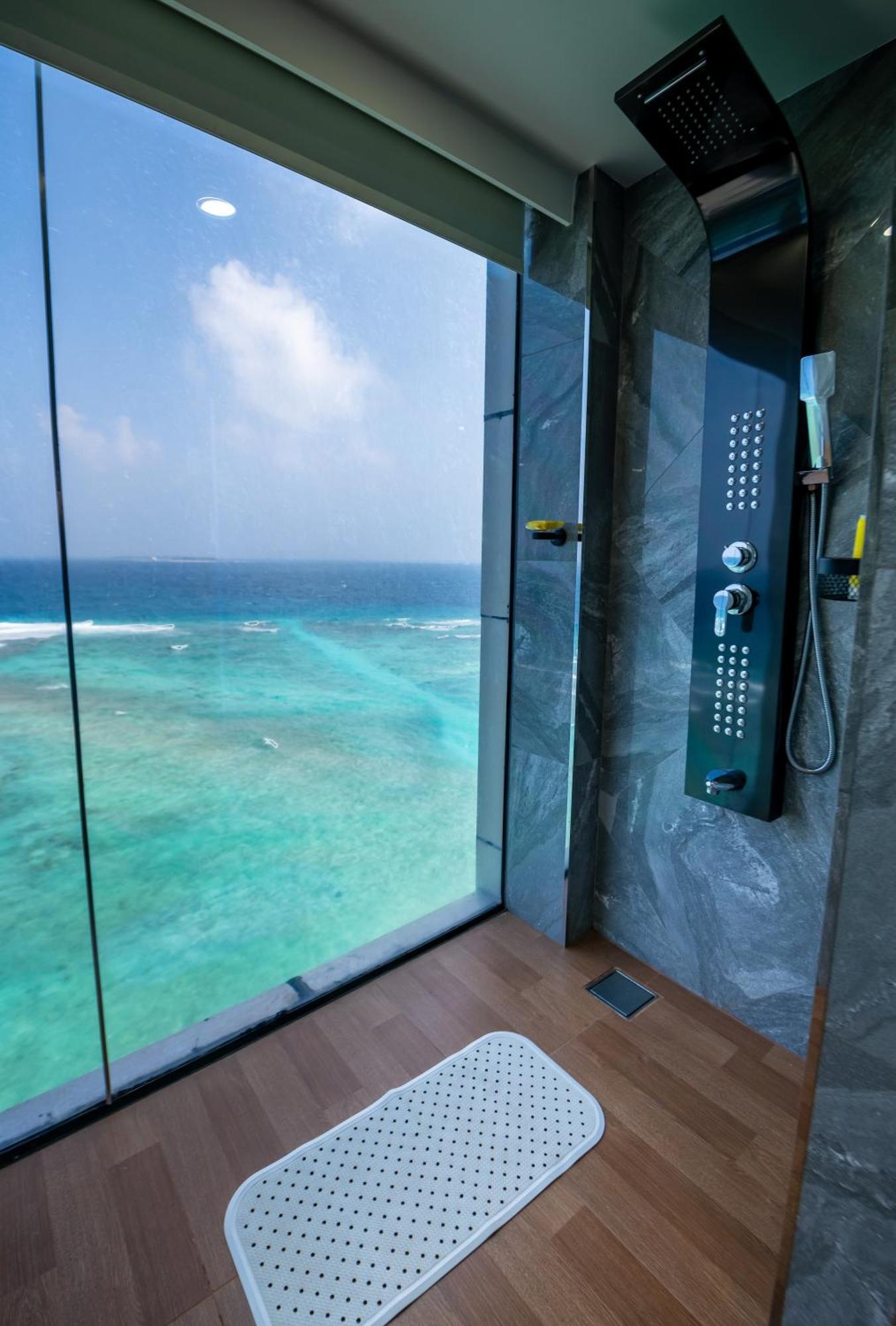 Swarn By Hawks Hotels Kamadhoo Extérieur photo