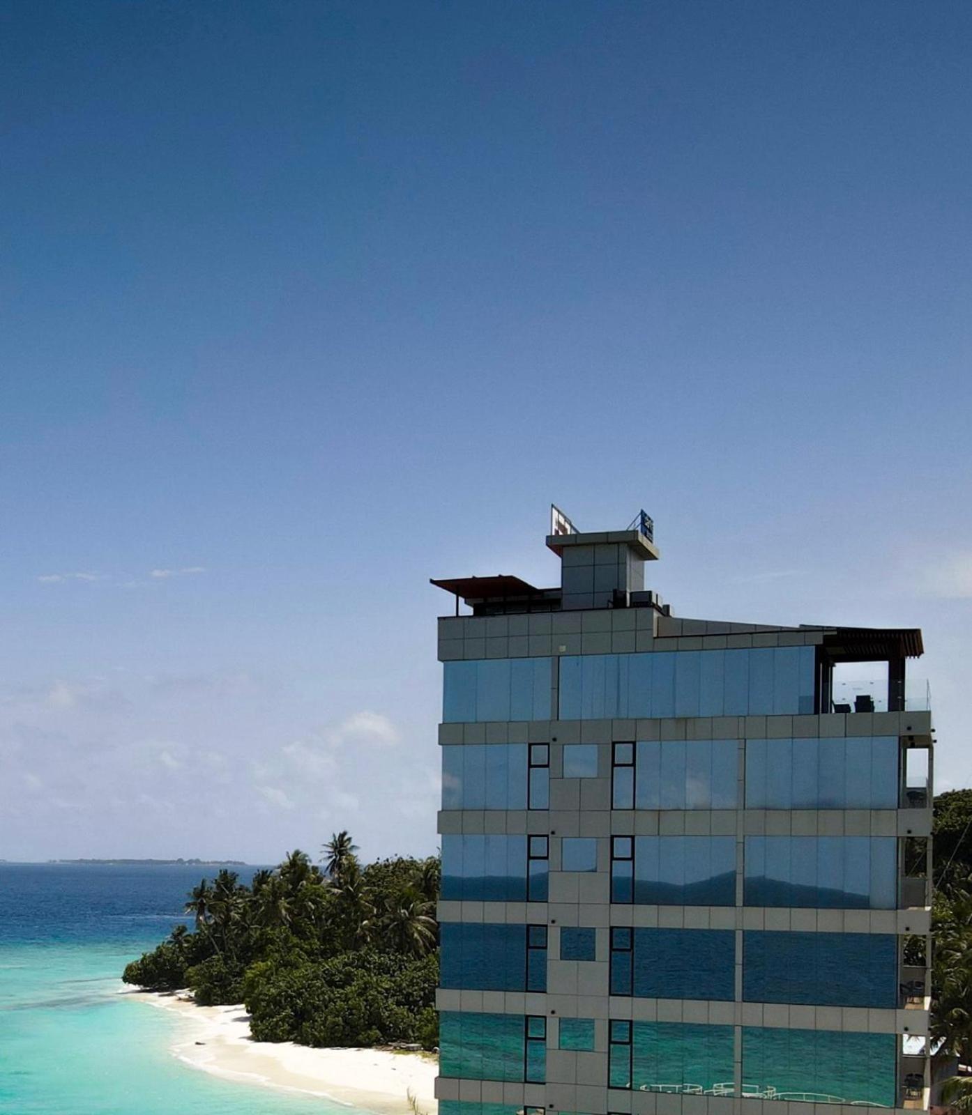 Swarn By Hawks Hotels Kamadhoo Extérieur photo